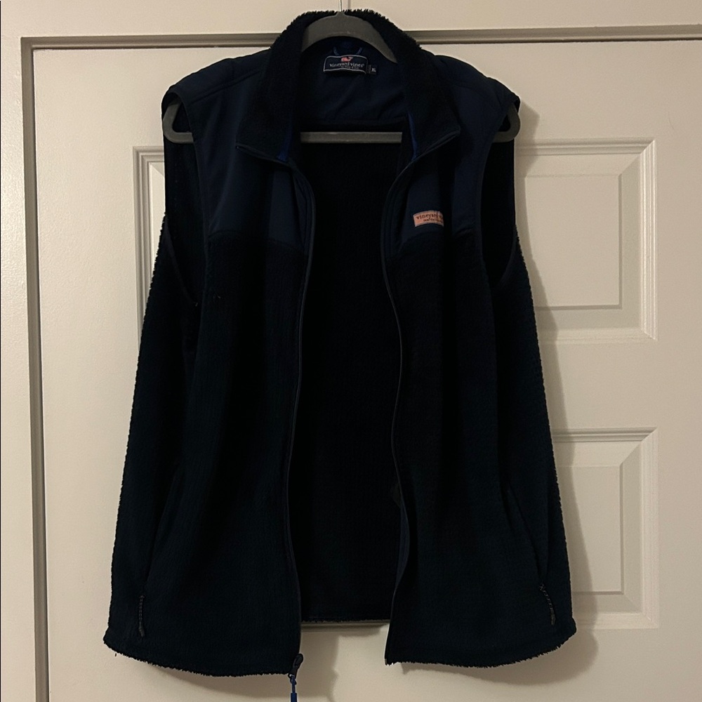 Vineyard vines vest